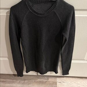 Women's Classic Black Crew Neck Sweater